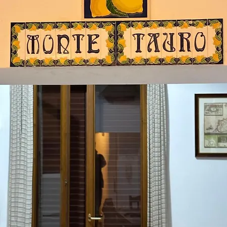 דירה Monte Tauro טאורמינה